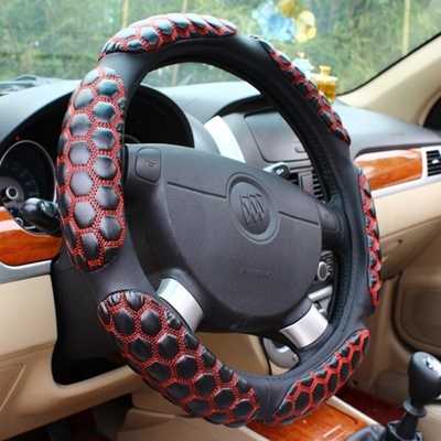 三明治刺繡方向盤(pán)套 為您的愛(ài)車增添精致與舒適